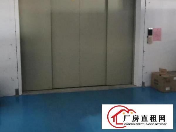 精装新无尘厂房，空调拉线齐全，免装修转让费