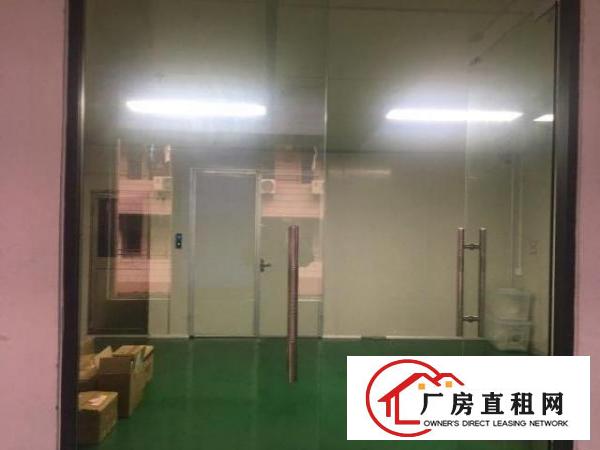  107国道旁，交通便利