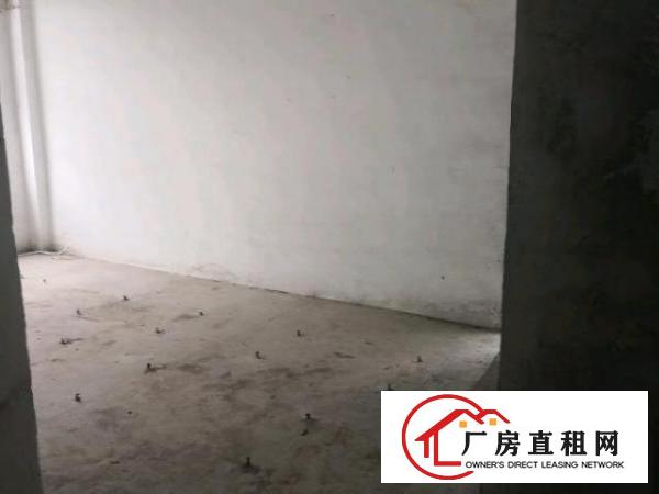  大岭山工业园内新空出3楼厂房300平方，可以小污染！