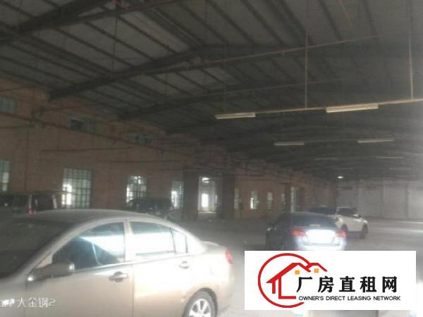  标准一楼二千八百平，单一层一千零五十平，有现成办公室装修。