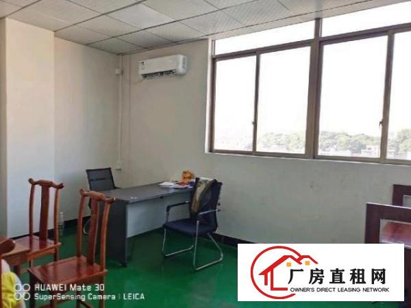  实业客转租5楼600㎡现成装修水电