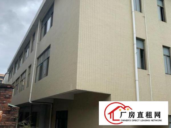  双门独院：大型车方便岀入：