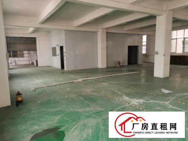 大岭山杨屋村工业园内顶层标准厂房400方低价出租，带办公室