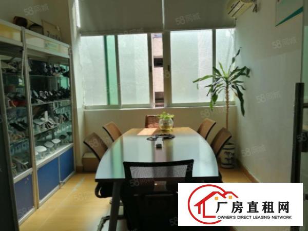  大岭山镇工业园出租有现成的前台办公室550平厂房有装修