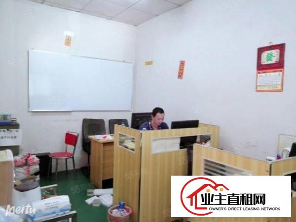  大岭山镇工业园原房东出租一楼带行车450平厂房空地大