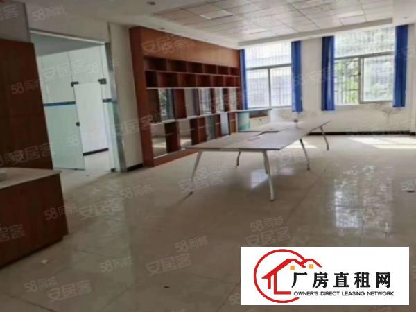  大岭山新出独门独院4500平方厂房出租，空地大，大小可以分租