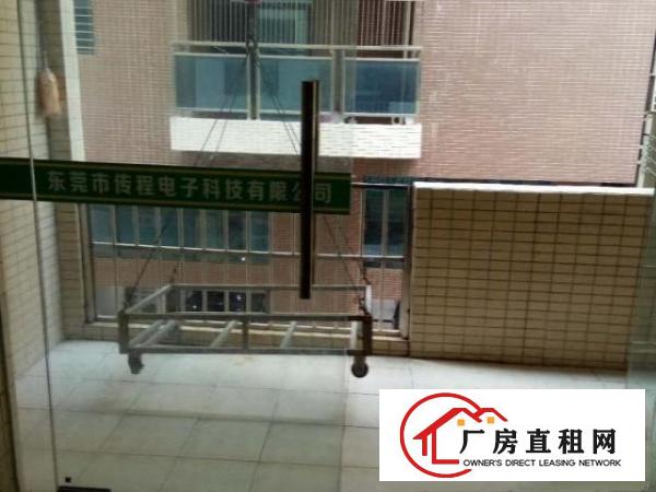  出租一二三楼厂房，阳台有吊机