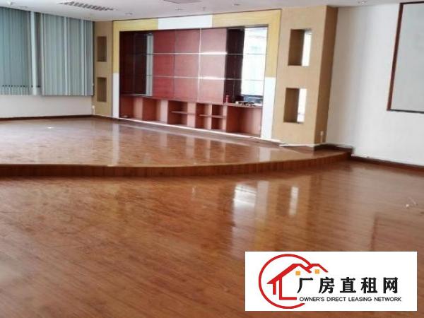  松山湖附近现成装修厂房3880平方米出租