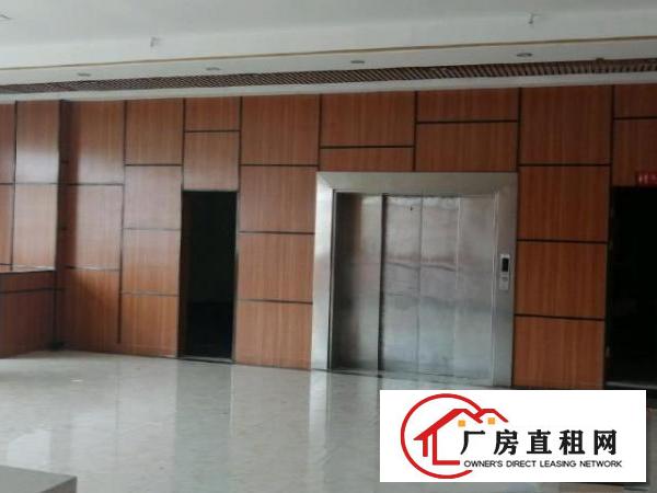  松山湖附近现成装修厂房3880平方米出租