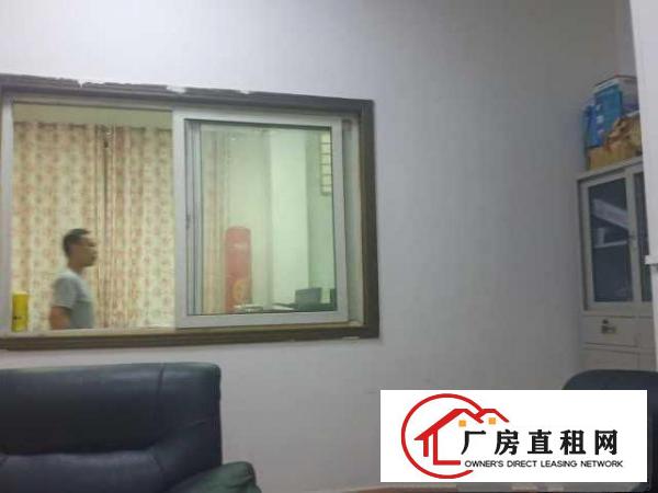  10元以内的占地220平，四层楼，可选择租多大