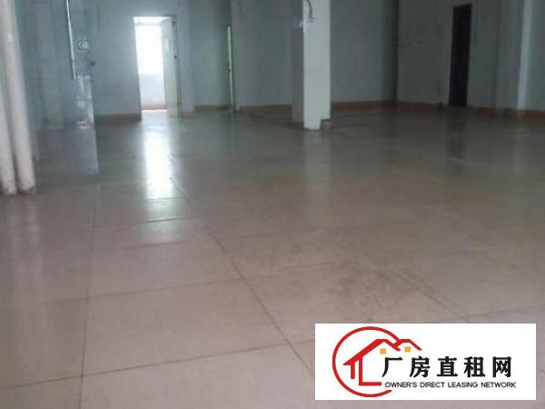  占地210平米，小型厂房，配套齐，好招人