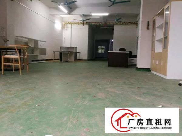  松柏朗一楼400平厂房或仓库（可分租）
