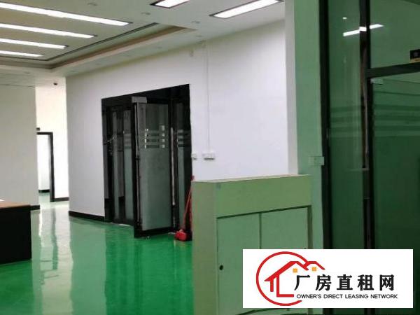  楼上精装修1800平，现成地坪漆