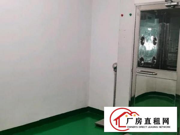  楼上精装修1800平，现成地坪漆