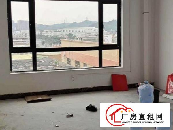  现成装修！人流量多！交通方便