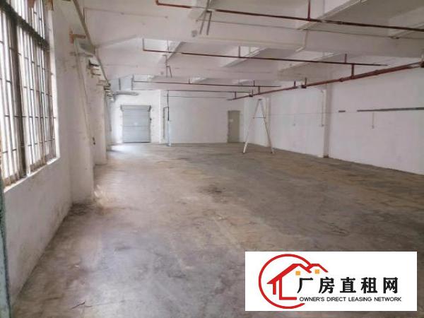  黄江镇中心新空出楼上1550平方出租。
