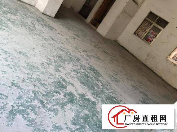  9成新，6层楼房，整一楼出租办公，仓库，房