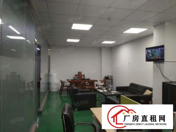  黄江镇工业园二楼无尘车间500方，设备齐全无转让费，租10元