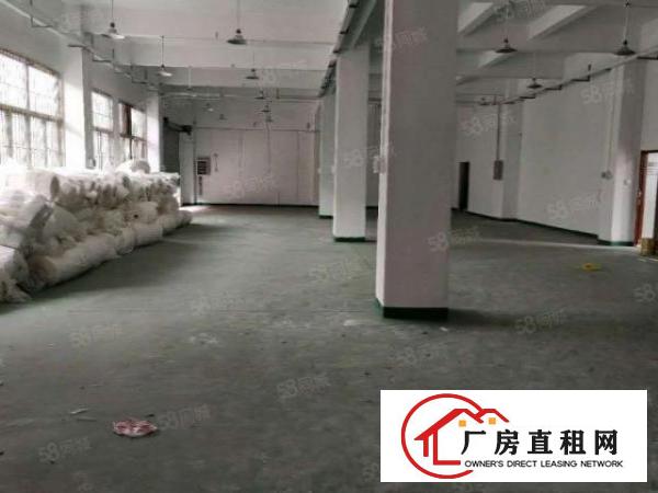  黄江镇中心新出一楼1000平现成装修，拎包入驻