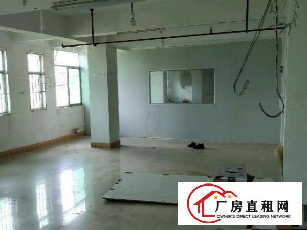  路边，交通方便，价格合理