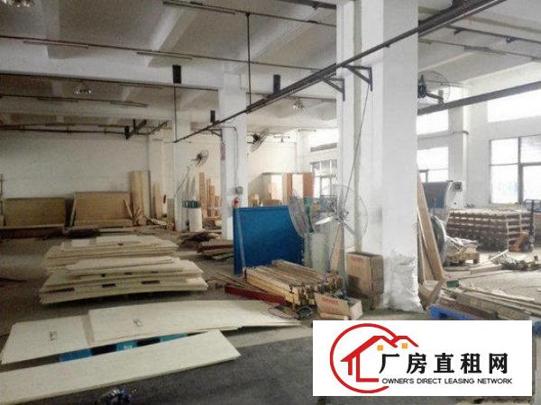  深圳客户看过来！5.5米！大坪独院一楼厂房500平方米！电大