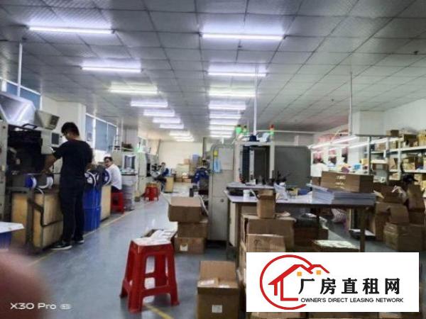  石马精装修标准4楼厂房650平，水电齐全，拎包入住