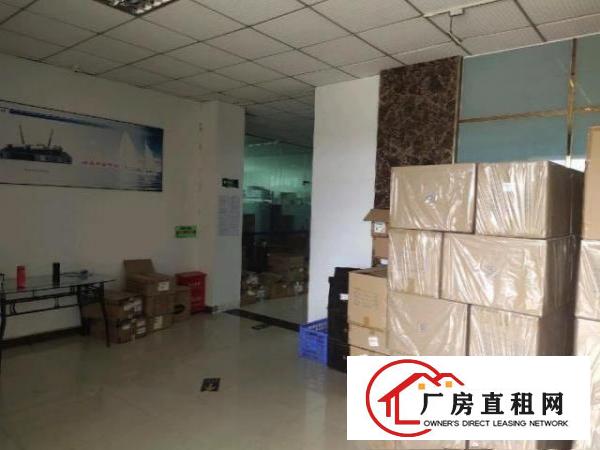  林村高速出口1公里，招工方便，园区生活设施完善