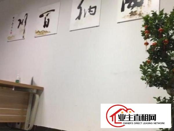  实用300平，无公摊，无其他费用，房东直租