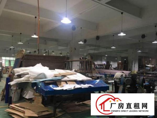  塘厦莲湖1000平方标准一楼厂房，现成装修，重工业适用