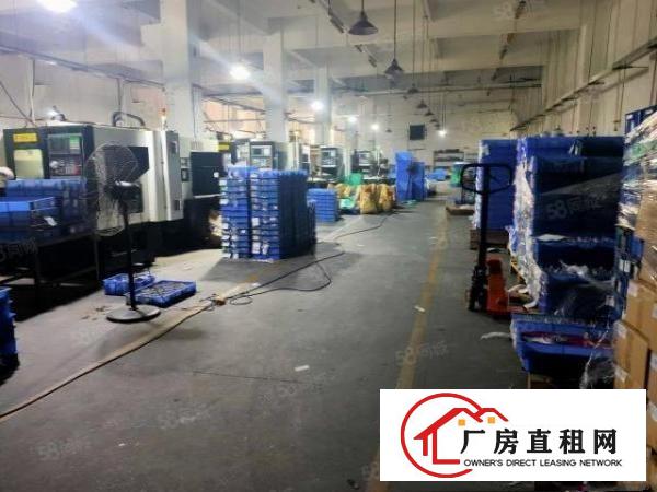  塘厦石鼓标准厂房一楼2800平方出租，高度7米带牛角有装修