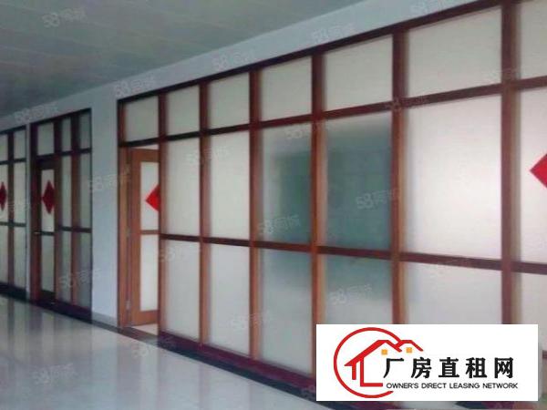 原房东独院，2楼900平，带豪华办公室，离高速路口近