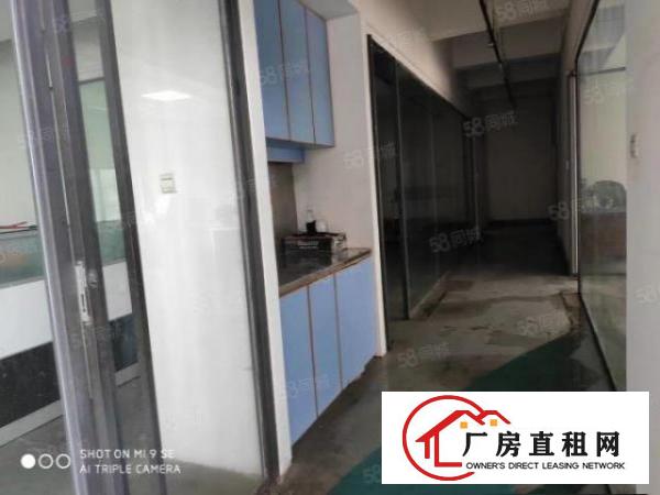  塘厦新出8米高单一层厂房2800平方，带牛角，水电齐全