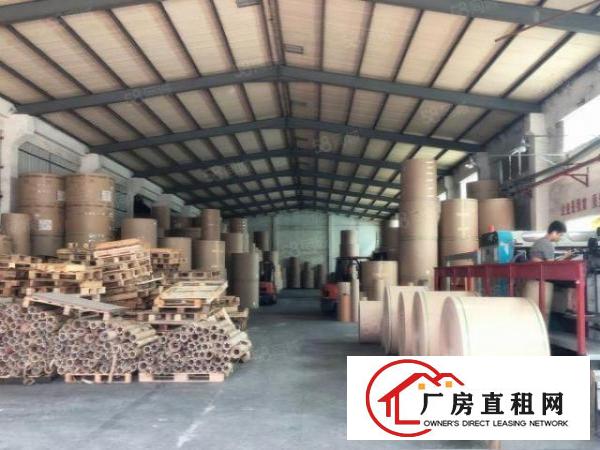  龙背岭实业带牛角厂房房东分租1200平，价格面谈