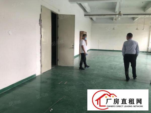 靠深圳新出标准厂房3楼450平方全现成装修拎包入住