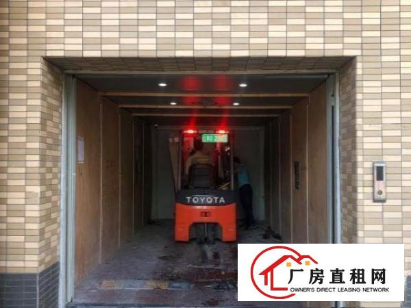  凤岗雁田原房东带精装修10000平可以分租
