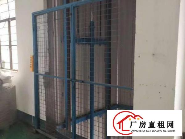  出租凤岗镇油甘埔三楼厂房650平方