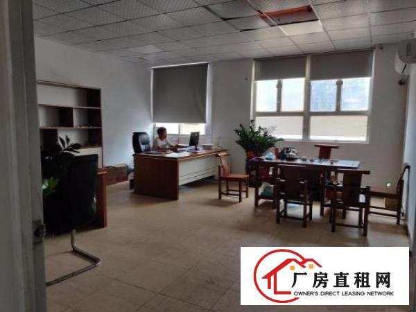  新出带装修厂房900平方
