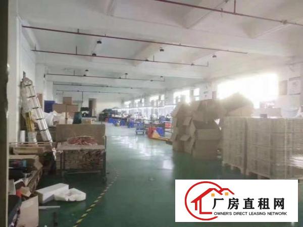  凤岗大运城邦带装修厂房出租600平　水电齐全