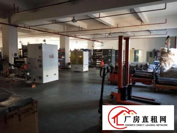  凤岗楼上五金CNC注塑机械厂房出租带办公室装修