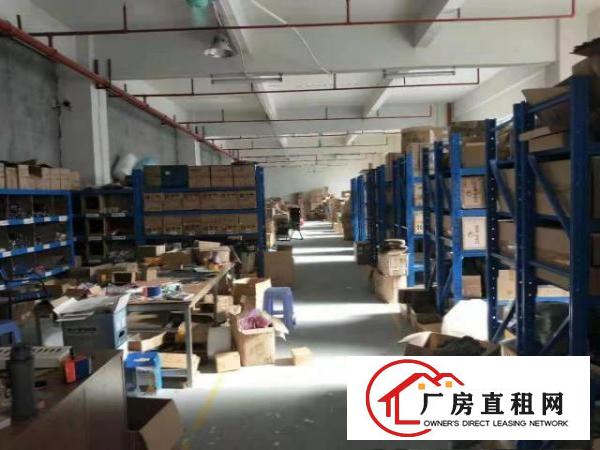  凤岗五联楼上化妆刷电子五金加工贸易厂房出租带装修
