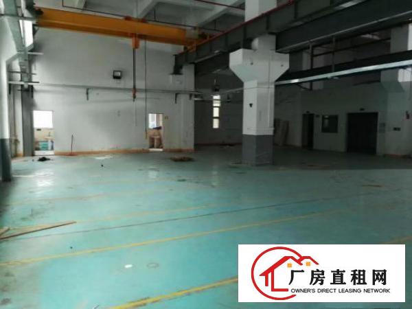  凤岗五联带行车高5.5米，机械厂房出租一楼750平近观兰