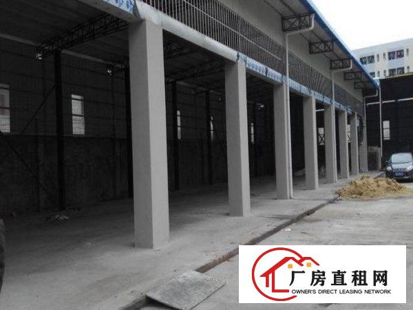  200m²铺位出租，有三厢电，单价35一个平方。