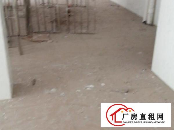  在塘沥村委会对面珍爱公寓二搂，也可以做铺位