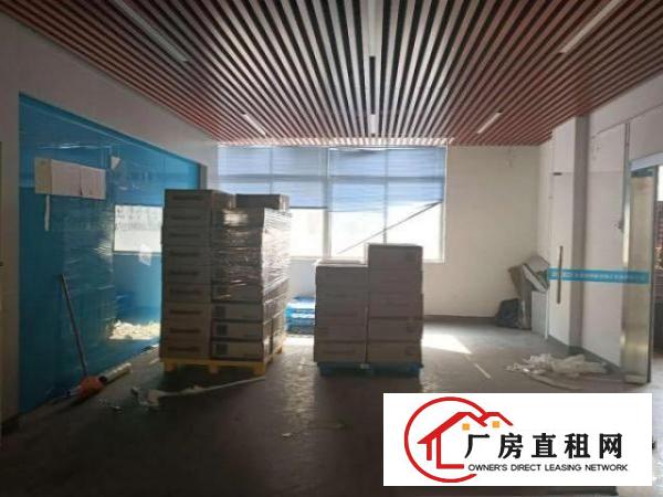  凤岗浸校塘工业园仓库厂房出租楼上整层3300平米可以分租