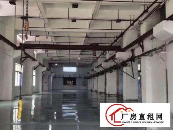  现成行车免费用五金模具冲压厂房出租2100平