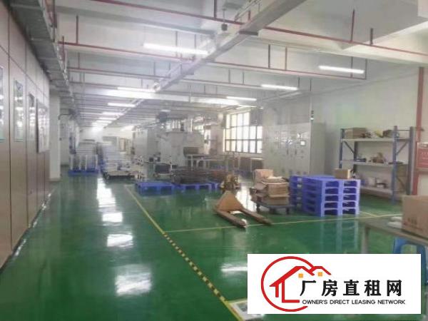  凤岗近平湖新出三楼2200平豪华装修厂房出租现成办公室