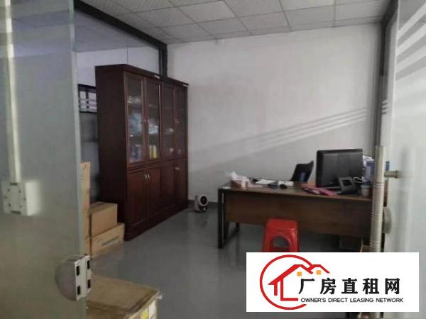  厂房转租800平方三楼，领包入住