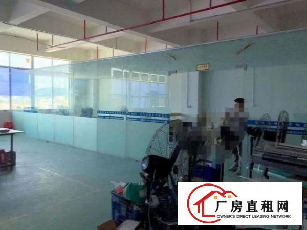  水电齐全精装修办公室，二楼厂房出租660平凤岗金凤凰工业