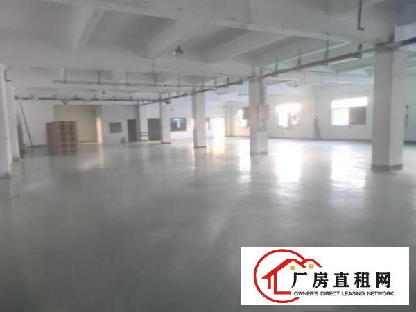  凤岗成熟工业区楼上880平带装修办公室水电齐全