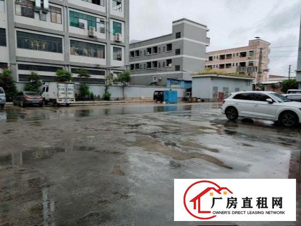  凤岗竹塘全新地坪漆楼上厂房580平方，13元